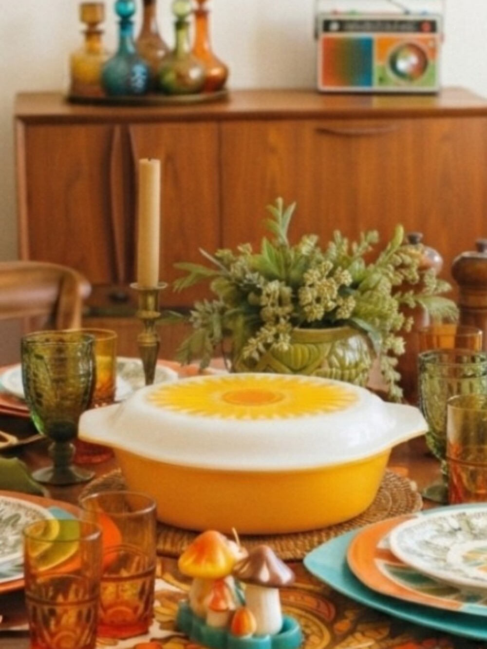 🌻VTG Pyrex Daisy Casserole Dish with Lid Yellow Sunflower 1.5 QT Retro EUC 🌻